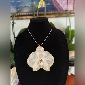 Elegant Gold and White Orchid Pendant Necklace